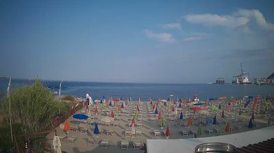 immagine della webcam nei dintorni di Borgio Verezzi: webcam Valleggia