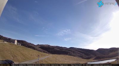 immagine della webcam nei dintorni di San Giacomo di Brentonico: webcam Passo delle Fittanze