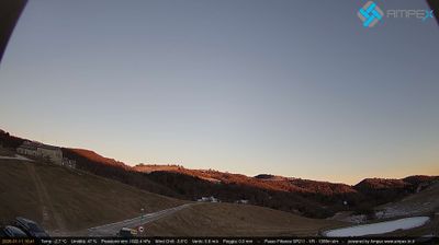 immagine della webcam nei dintorni di San Giacomo di Brentonico: webcam Passo delle Fittanze