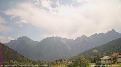 immagine della webcam nei dintorni di Imer: webcam Gosaldo