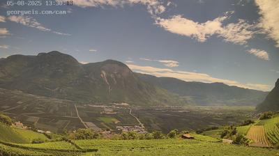 immagine della webcam nei dintorni di Vervò: webcam Cortaccia sulla Strada del Vino