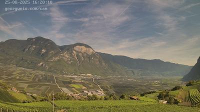 immagine della webcam nei dintorni di Ruffré Mendola: webcam Cortaccia sulla Strada del Vino