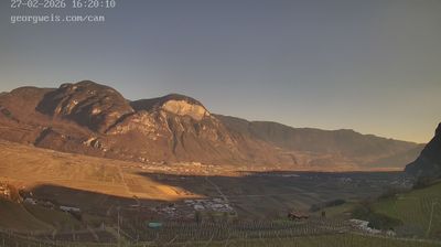 immagine della webcam nei dintorni di Palù del Fersina: webcam Cortaccia sulla Strada del Vino
