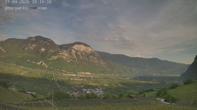 immagine della webcam nei dintorni di Caldaro sulla Strada del Vino: webcam Cortaccia sulla Strada del Vino