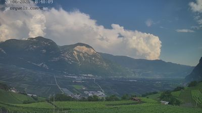 immagine della webcam nei dintorni di Appiano sulla Strada del Vino: webcam Cortaccia sulla Strada del Vino