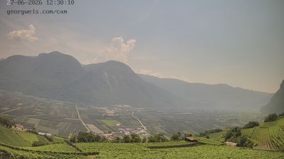 immagine della webcam nei dintorni di Cloz: webcam Cortaccia sulla Strada del Vino