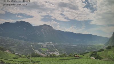 immagine della webcam nei dintorni di Bedollo: webcam Cortaccia sulla Strada del Vino