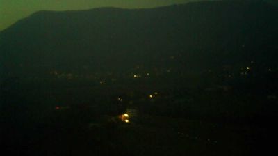 immagine della webcam nei dintorni di Ferrara di Monte Baldo: webcam Caprino Veronese