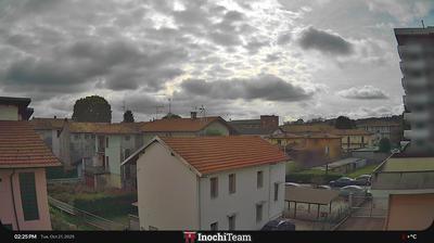 immagine della webcam nei dintorni di Madonna del Sasso: webcam Borgomanero