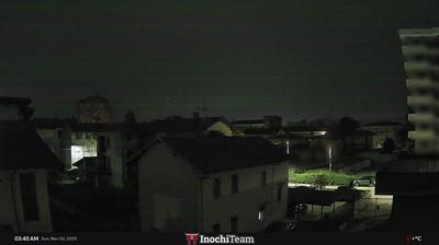 immagine della webcam nei dintorni di Borgosesia: webcam Borgomanero