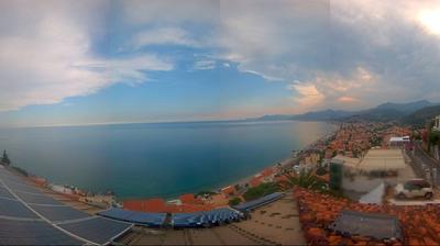 immagine della webcam nei dintorni di Savona: webcam Borgio Verezzi