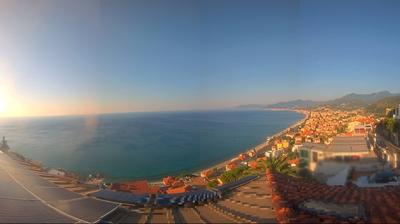 immagine della webcam nei dintorni di Albenga: webcam Borgio Verezzi