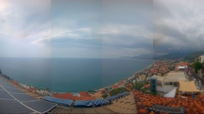 immagine della webcam nei dintorni di Bergeggi: webcam Borgio Verezzi