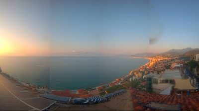 immagine della webcam nei dintorni di Albenga: webcam Borgio Verezzi