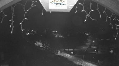 immagine della webcam nei dintorni di Passo Tonale: webcam Carisolo