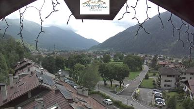 immagine della webcam nei dintorni di Roncone: webcam Carisolo