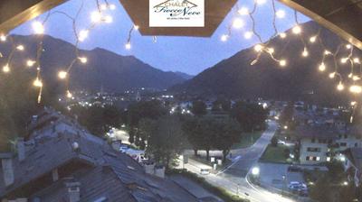 immagine della webcam nei dintorni di Passo Groste': webcam Carisolo