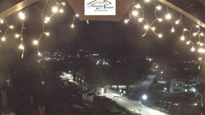 immagine della webcam nei dintorni di Molveno: webcam Carisolo
