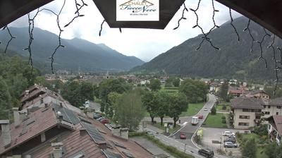 immagine della webcam nei dintorni di Madonna di Campiglio: webcam Carisolo