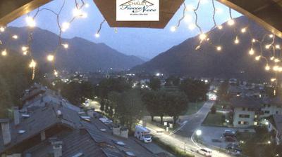 immagine della webcam nei dintorni di Peio: webcam Carisolo