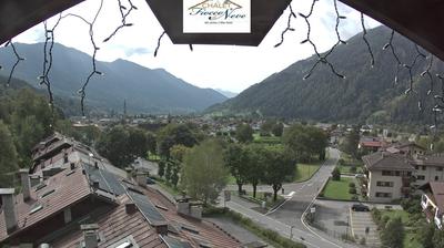 immagine della webcam nei dintorni di Ponte di Legno: webcam Carisolo
