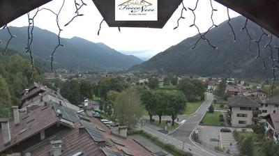 immagine della webcam nei dintorni di Stenico: webcam Carisolo