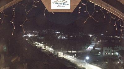 immagine della webcam nei dintorni di Campo Carlo Magno: webcam Carisolo