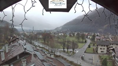 immagine della webcam nei dintorni di San Lorenzo in Banale: webcam Carisolo