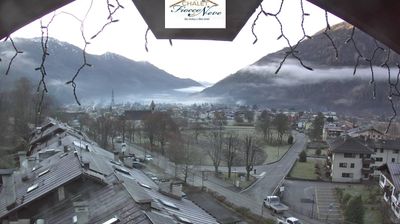 immagine della webcam nei dintorni di Passo Tonale: webcam Carisolo