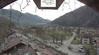 immagine della webcam nei dintorni di Madonna di Campiglio: webcam Carisolo