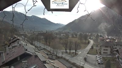 immagine della webcam nei dintorni di Sant'Antonio di Mavignola: webcam Carisolo