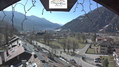 immagine della webcam nei dintorni di Spiazzo: webcam Carisolo