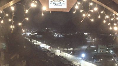 immagine della webcam nei dintorni di Ponte di Legno: webcam Carisolo