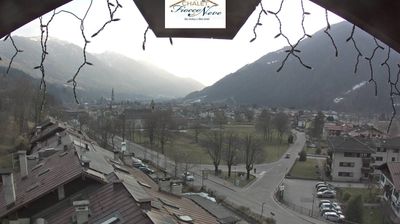 immagine della webcam nei dintorni di Cogolo: webcam Carisolo