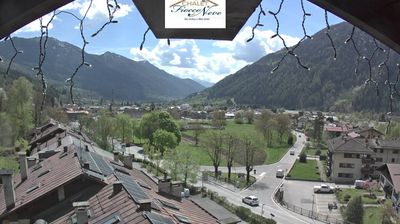 immagine della webcam nei dintorni di Pinzolo: webcam Carisolo