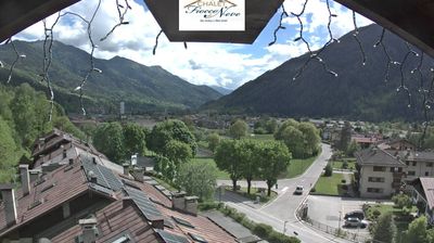 immagine della webcam nei dintorni di Passo Tonale: webcam Carisolo