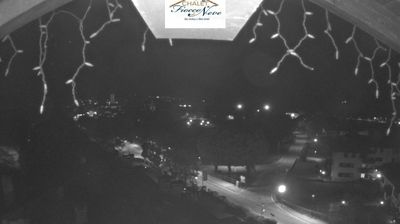 immagine della webcam nei dintorni di Passo Groste': webcam Carisolo