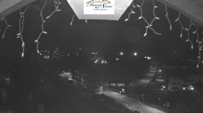 immagine della webcam nei dintorni di Passo Tonale: webcam Carisolo