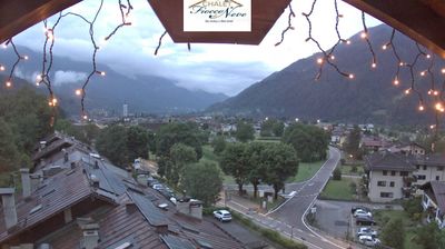 immagine della webcam nei dintorni di Molveno: webcam Carisolo