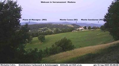 immagine della webcam nei dintorni di Castellarano: webcam Serramazzoni