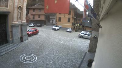 immagine della webcam nei dintorni di Pontechianale: webcam Pradleves