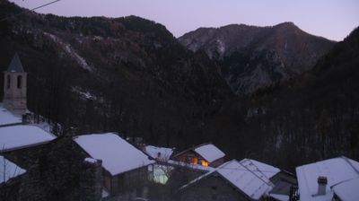 immagine della webcam nei dintorni di Castel Vittorio: webcam Monesi