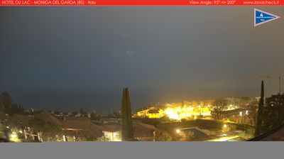immagine della webcam nei dintorni di Peschiera del Garda: webcam Moniga del Garda
