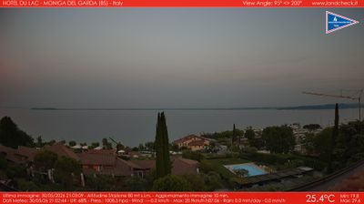 immagine della webcam nei dintorni di Torri del Benaco: webcam Moniga del Garda