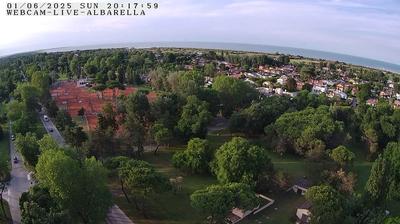 immagine della webcam nei dintorni di Rosapineta: webcam Isola Albarella