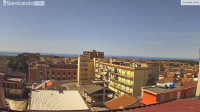immagine della webcam nei dintorni di Cagnano Varano: webcam San Nicandro Garganico