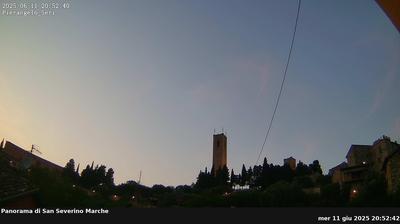 immagine della webcam nei dintorni di Villa Potenza: webcam San Severino Marche