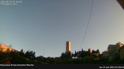 immagine della webcam nei dintorni di Fiastra: webcam San Severino Marche
