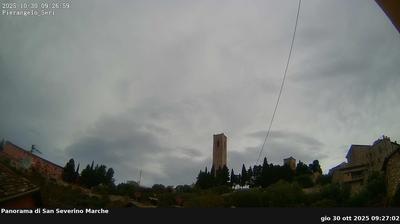 immagine della webcam nei dintorni di Fiastra: webcam San Severino Marche