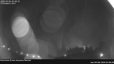 immagine della webcam nei dintorni di Sassotetto: webcam San Severino Marche